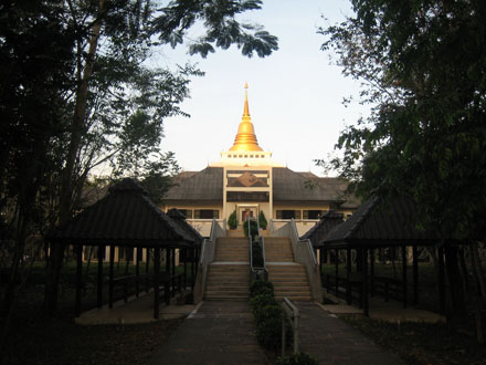 vipassana-prachinburi-hall