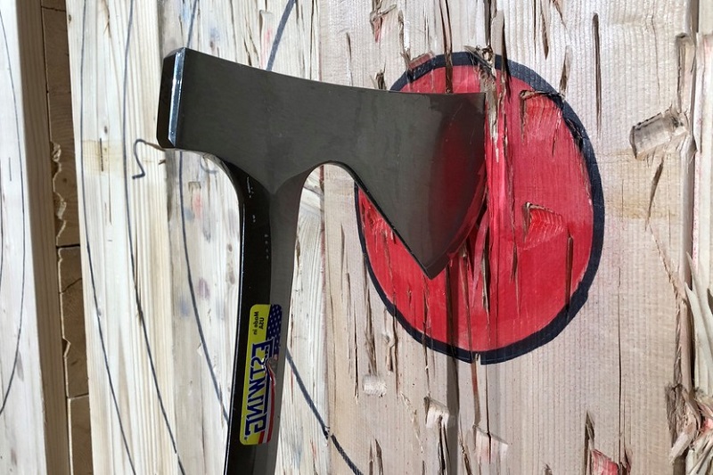 Axe Throwing Basics For Those Who Didn’t Even Know It Existed