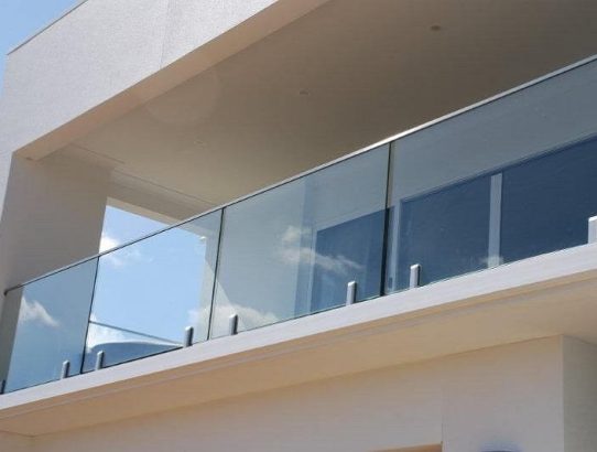 7 Amazing Benefits Of Glass Balustrading